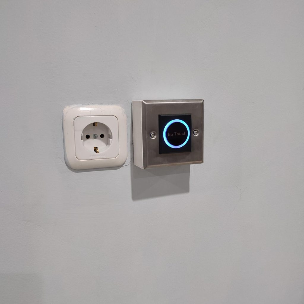 Instalasi Access Door, Access Point / WiFi, Doorbell, Networking, PABX, & Telepon @ Sabika Propertindo, Asem Baris, Tebet, Jakarta Selatan, DKI Jakarta - 1