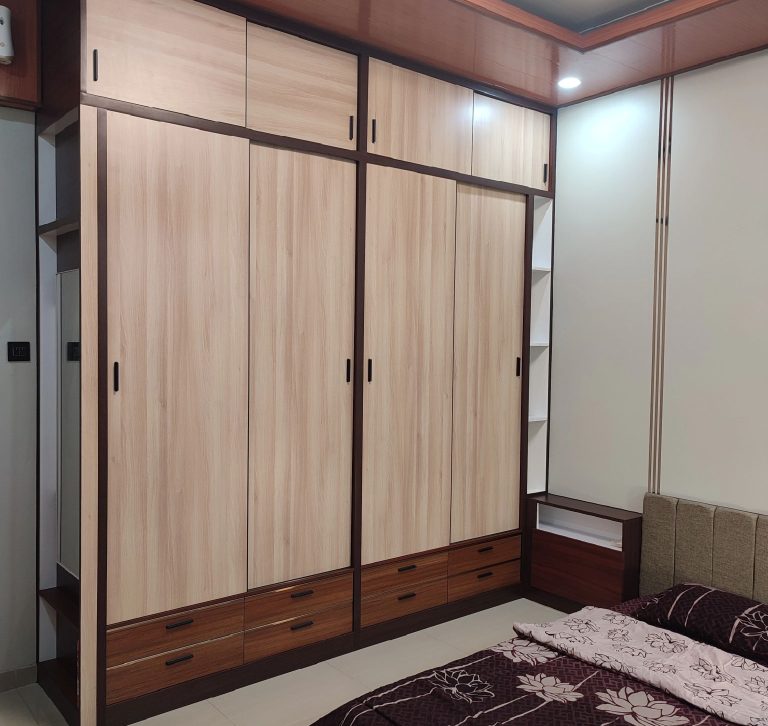 Pekerjaan Interior Custom Kamar Tidur @ Pegadungan, Kalideres, Jakarta Barat, DKI Jakarta - 6 - Lemari Pakaian Dengan Lampu LED