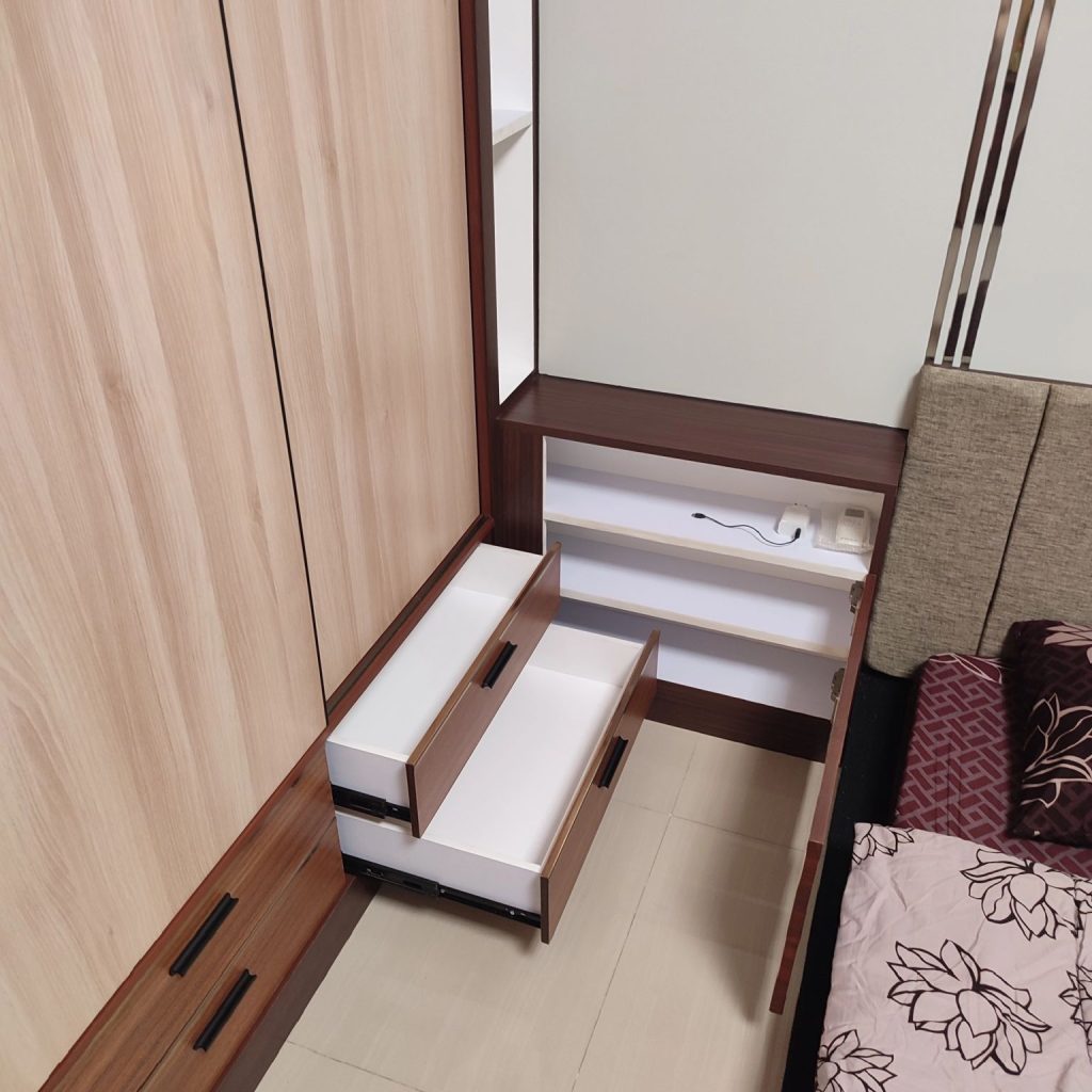 Pekerjaan Interior Custom Kamar Tidur @ Pegadungan, Kalideres, Jakarta Barat, DKI Jakarta - 7 - Laci Lemari Pakaian